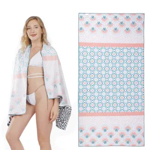 Linenova Sand Free Double Sided Geometric Printed Beach Towel